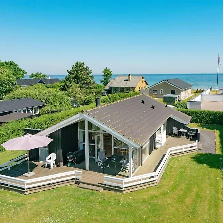 Holiday home Maybritt - 100m From The Sea In Funen By Interhome Otterup