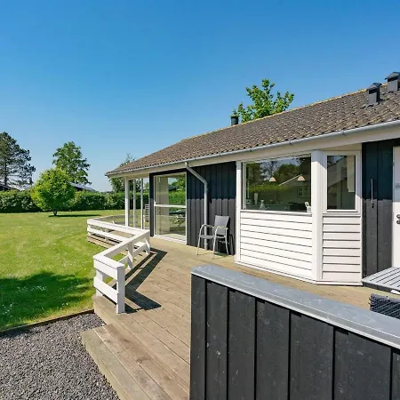 Maybritt - 100m From The Sea In Funen By Interhome *